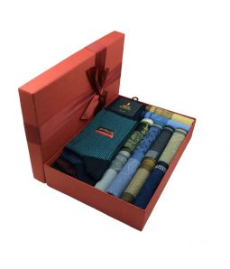 Мужские носки и носовые платки в подарок